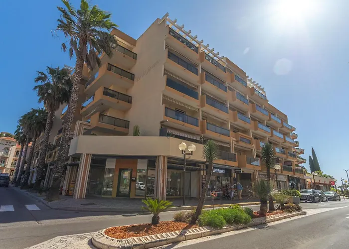 Saint James-12 By Interhome Le Lavandou