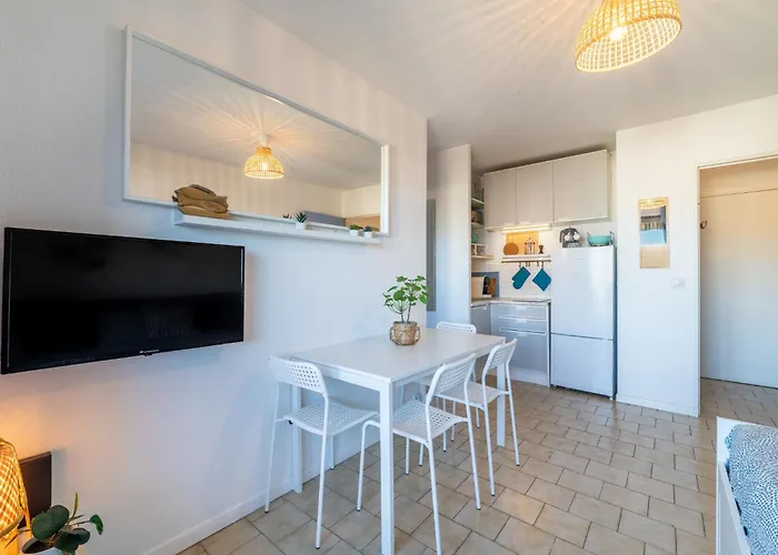 Apartman Saint James-12 By Interhome