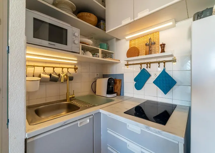 Saint James-12 By Interhome Apartman Le Lavandou